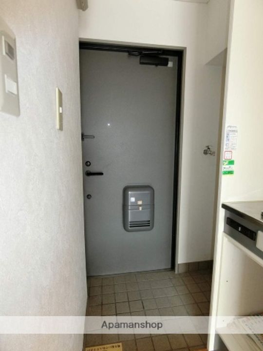 アリーズ303の玄関