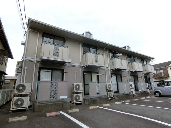 ジュネス92の外観
