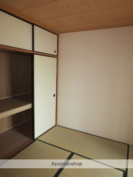 ドミールK壱番館・弐番館1-104の内装