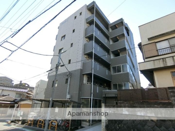 ジルコーバの外観