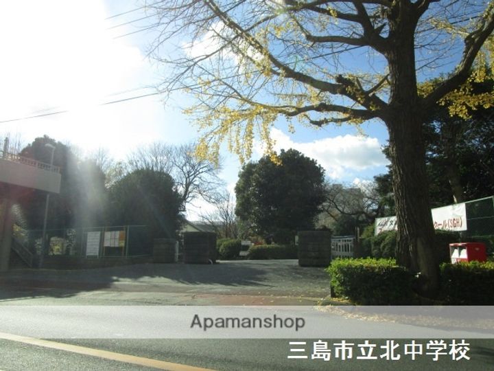 リベラルコート祇園原の周辺
