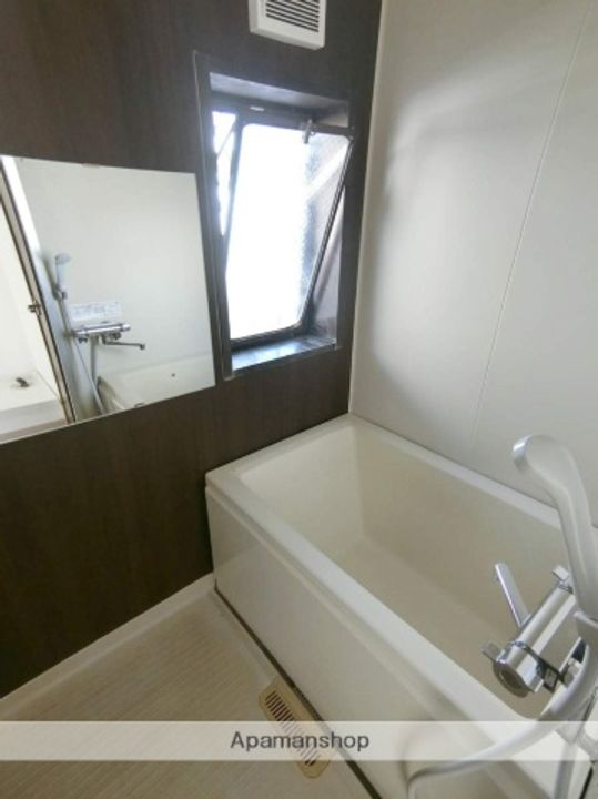 シティハイム白砂B102の風呂