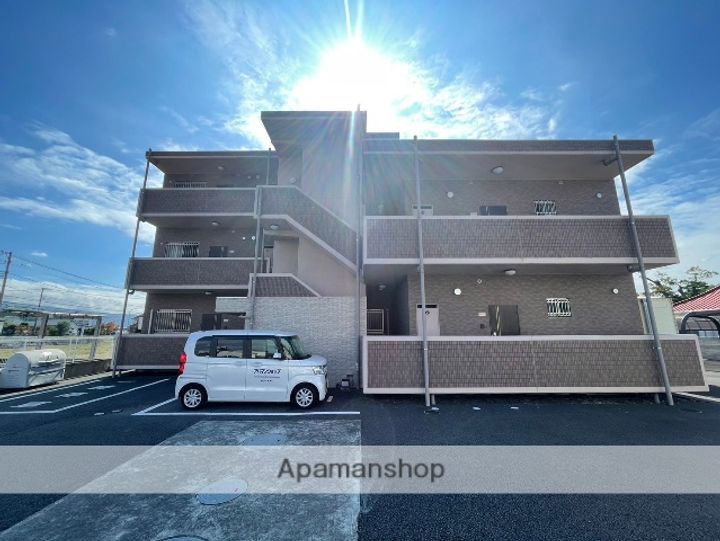 ステラガーデンの外観