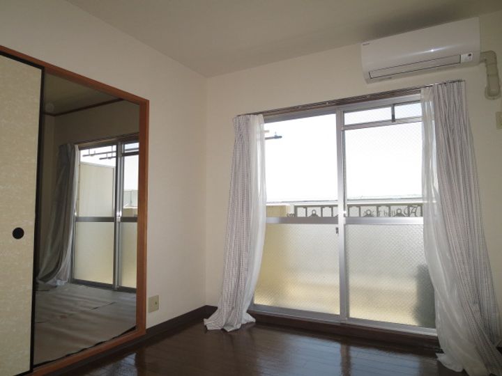 静岡県三島市松本の賃貸アパートの内装