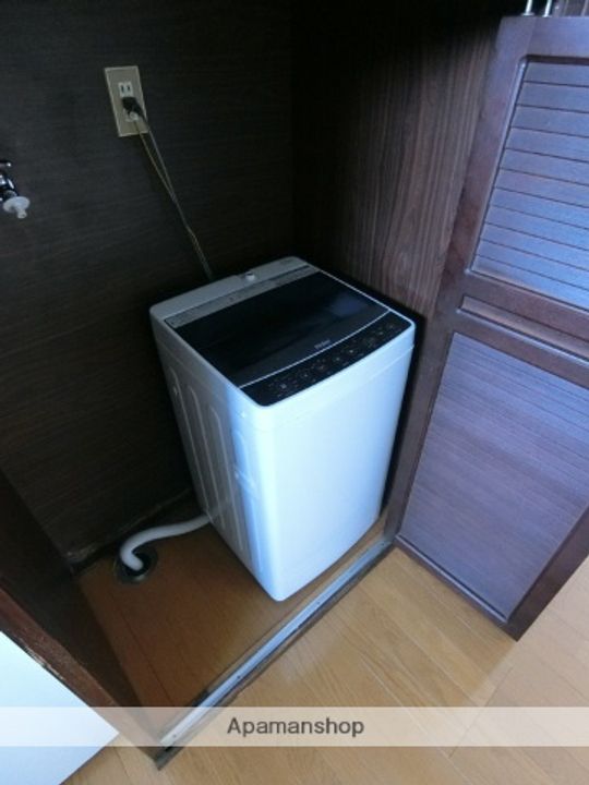 KOHWAビルの内装