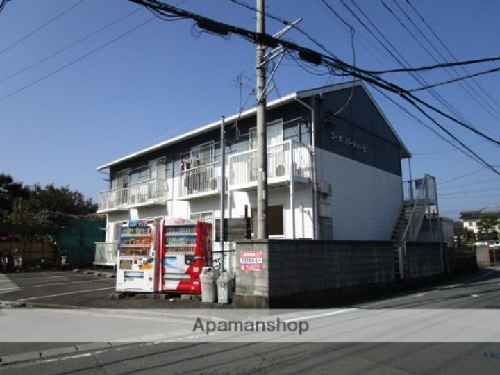 コーポバーディーⅡの外観