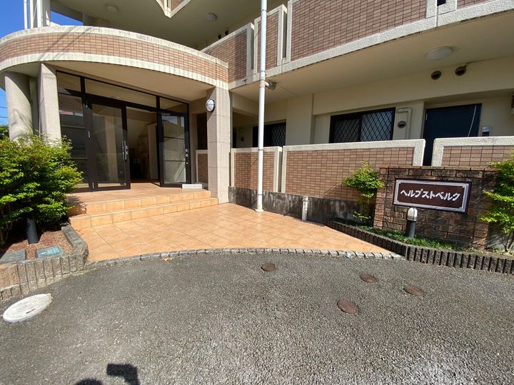 ヘルプストベルクの外観