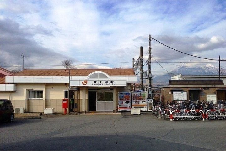 グレイスフル Bの周辺