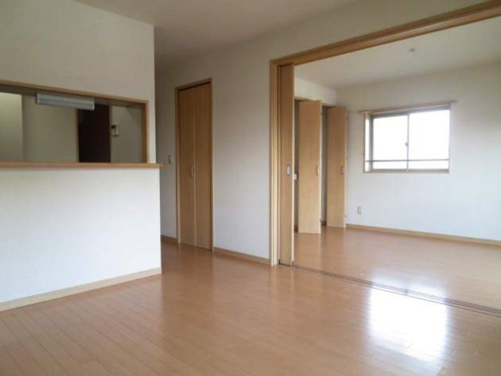 ペアーフィールドBの居間