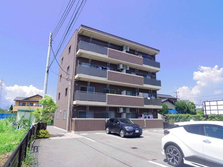 ペアーフィールドBの外観