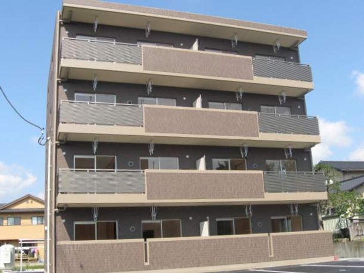 ペアーフィールドBの外観