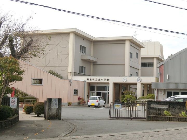 フルスパシエンテの周辺