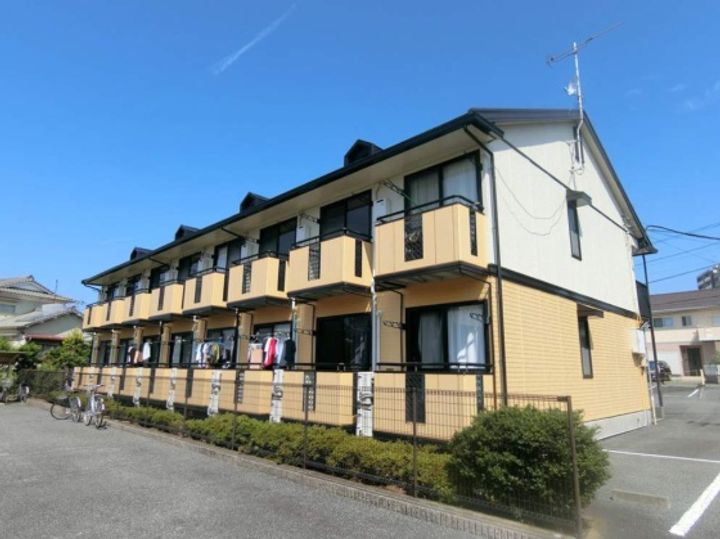 クレール竹原の外観