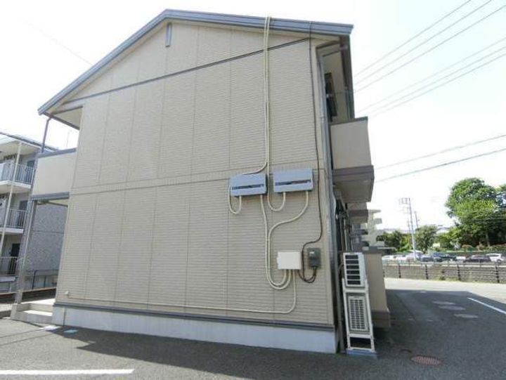 リジョンロード加茂川の外観