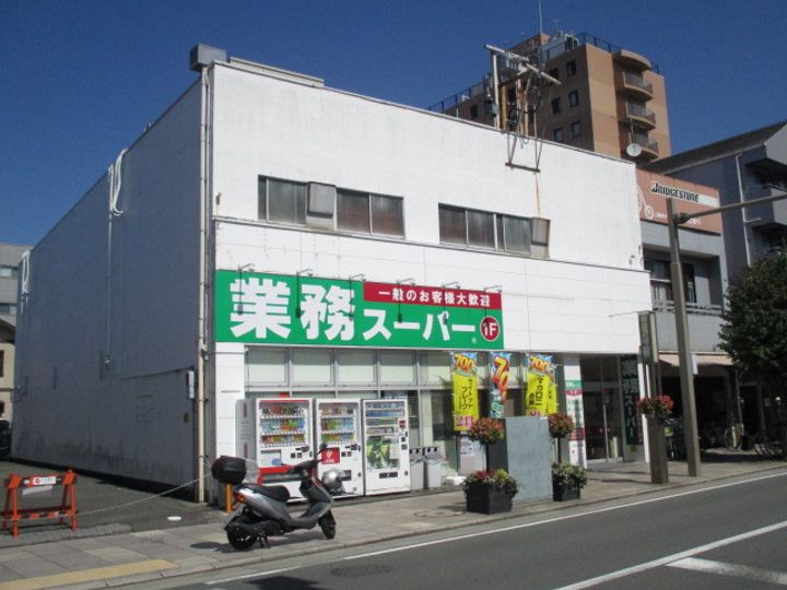 リジョンロード加茂川の周辺