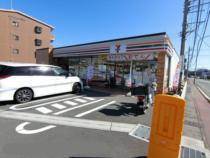 クレ ドゥ リュヌの周辺