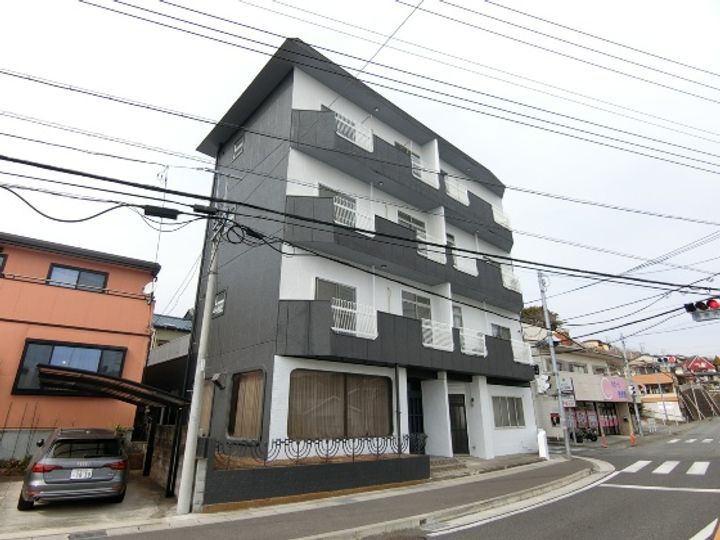 カサブランカビルの外観
