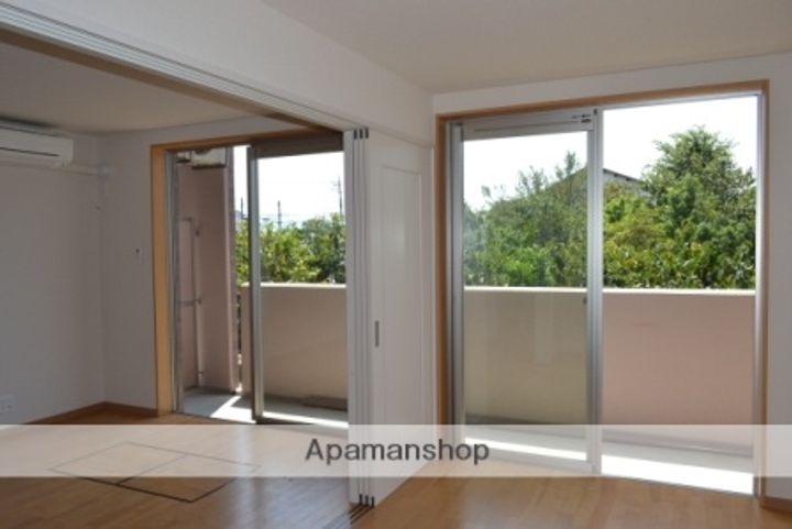 ステラガーデンの周辺