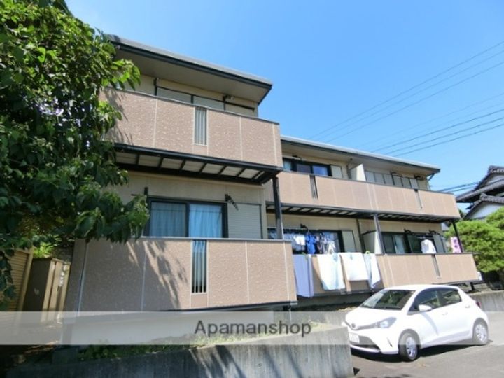 ウェルサイド弥生の外観