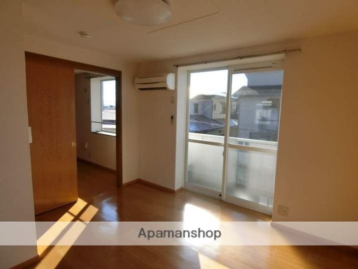 クレストール渡辺の内装