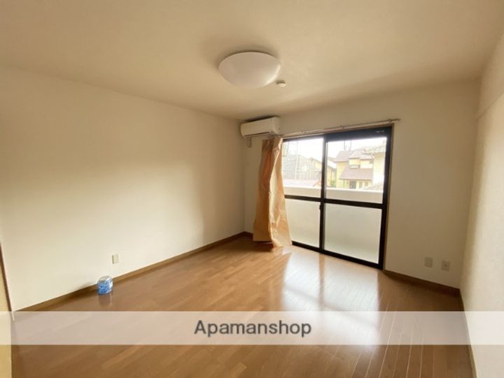 千本WESTCORPの居間