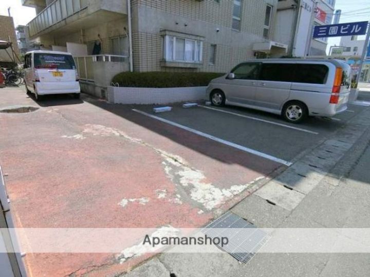 リバーマンションの周辺