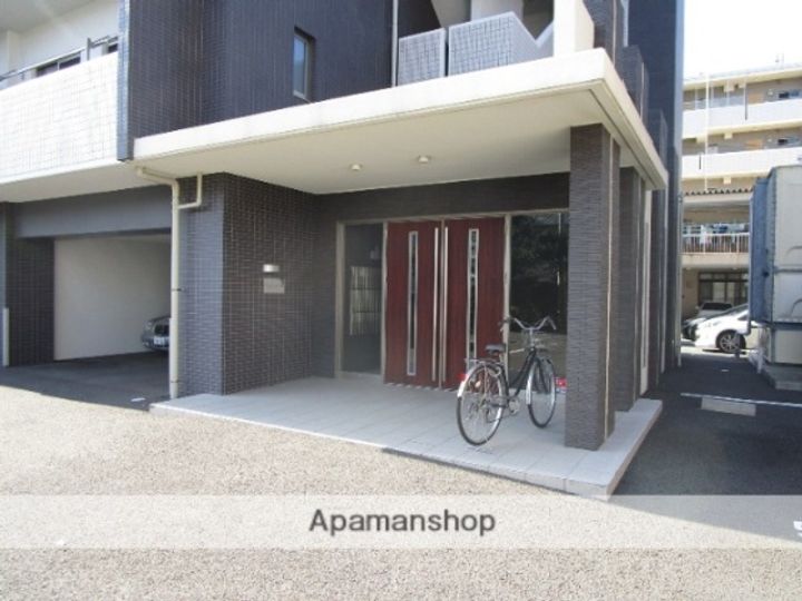 グランメールコート白銀の外観