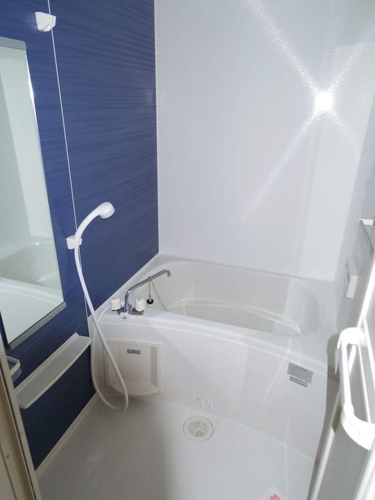 ベルアンジュ102の風呂