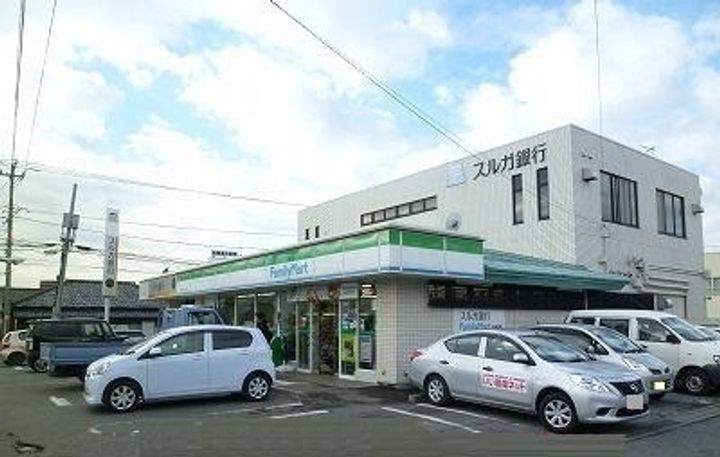 モカール愛鷹マーケットの周辺