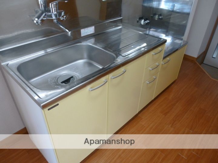 ロイヤルイースト107の内装