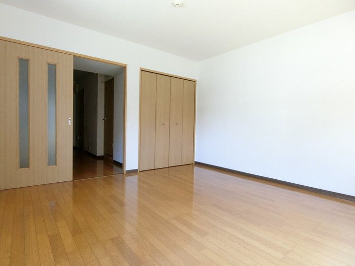 エスポワール原の居間