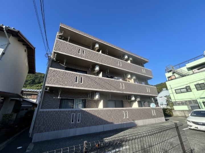 ピエデルモンテ香貫の外観