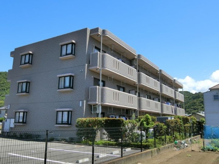 フェルミエール香貫の外観