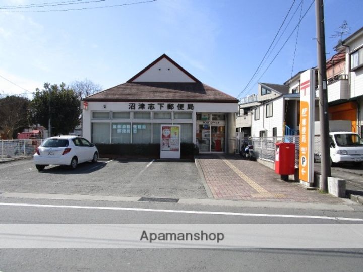 リーベンR302の周辺