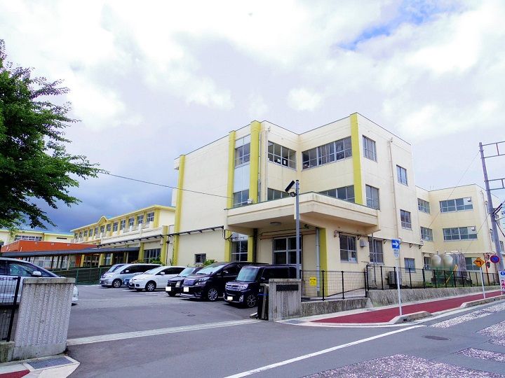 エスポワールAの周辺