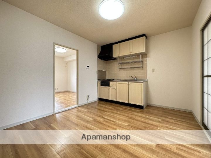 フレグランス後藤B棟の居間