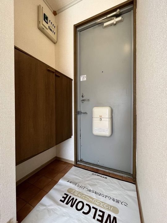 セジュール西添 Aの玄関
