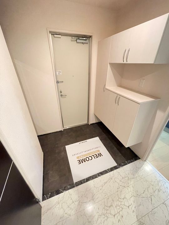 ゴールドヒルズの玄関