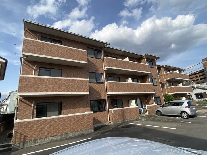 アムール石塚105の外観