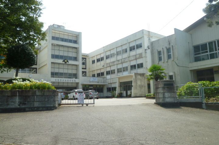 ルミエール赤坂の周辺