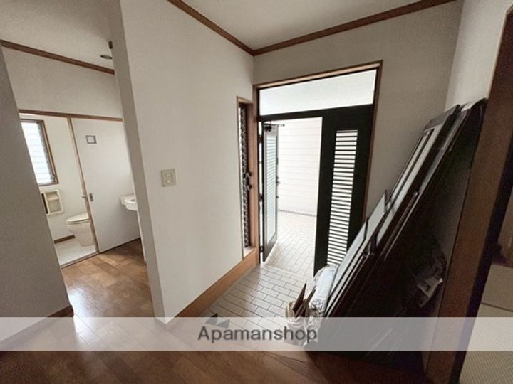 静岡県沼津市真砂町(一戸建)の賃貸物件戸建ての玄関