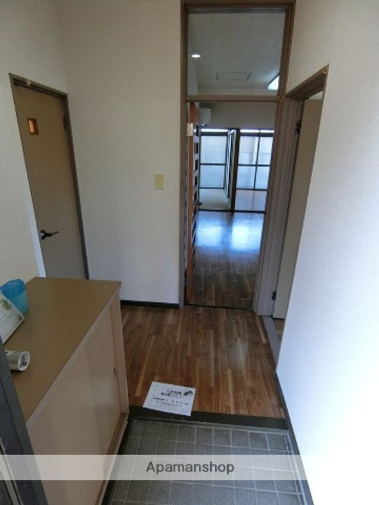 アビタシオンカラマズーツー志むらの玄関