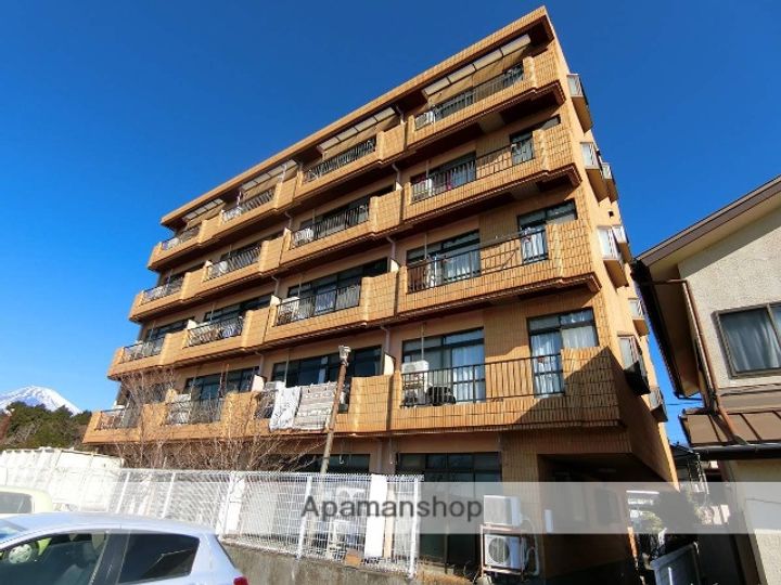 アビタシオンカラマズーツー志むらの外観