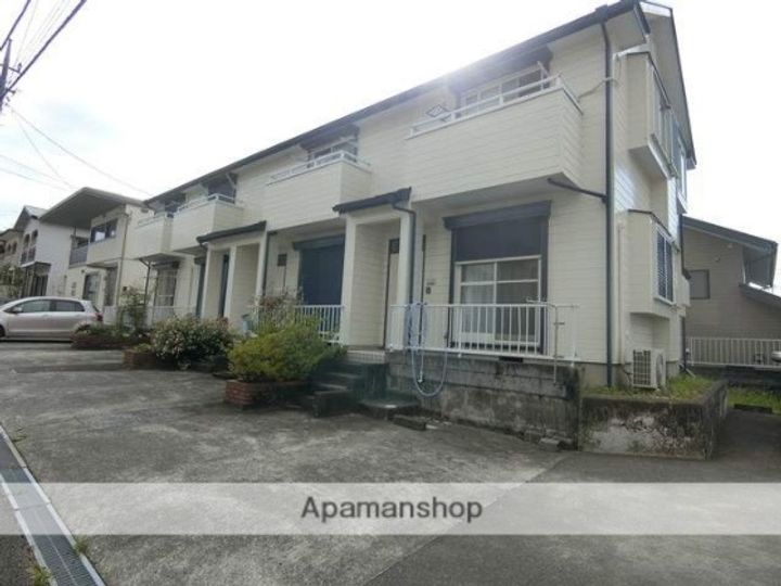 ホワイトヒルズの外観