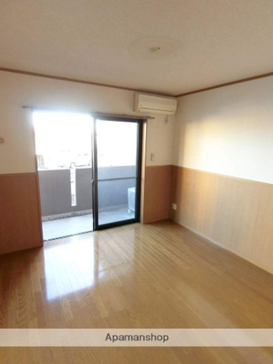 レアールマンションラピスの居間