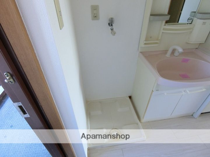 ロイヤルヒルズ大棚の内装