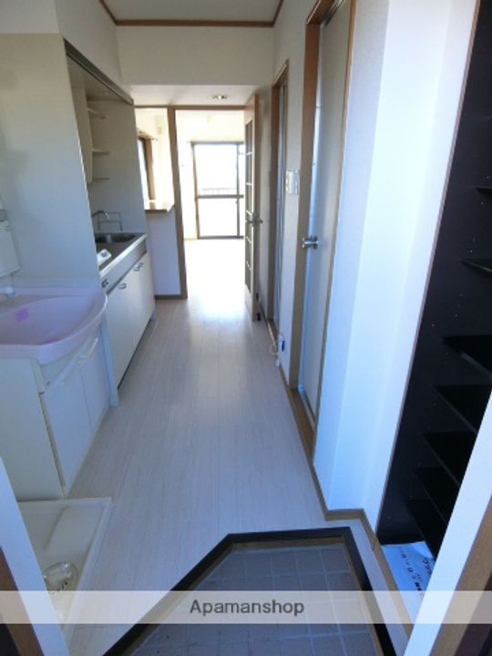 ロイヤルヒルズ大棚の玄関