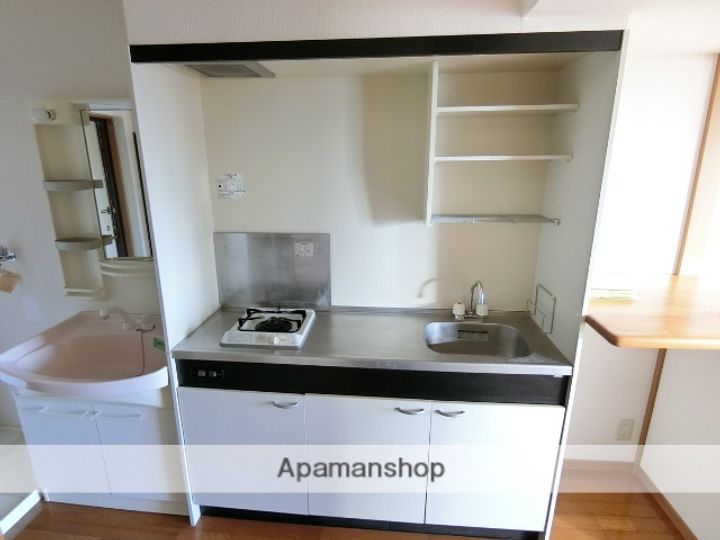 ロイヤルヒルズ大棚のキッチン