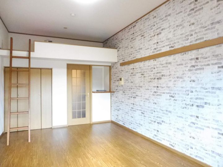 ビビットハイツの居間