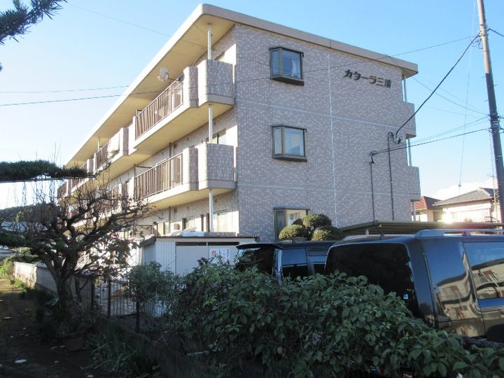 カターラ三清203の外観